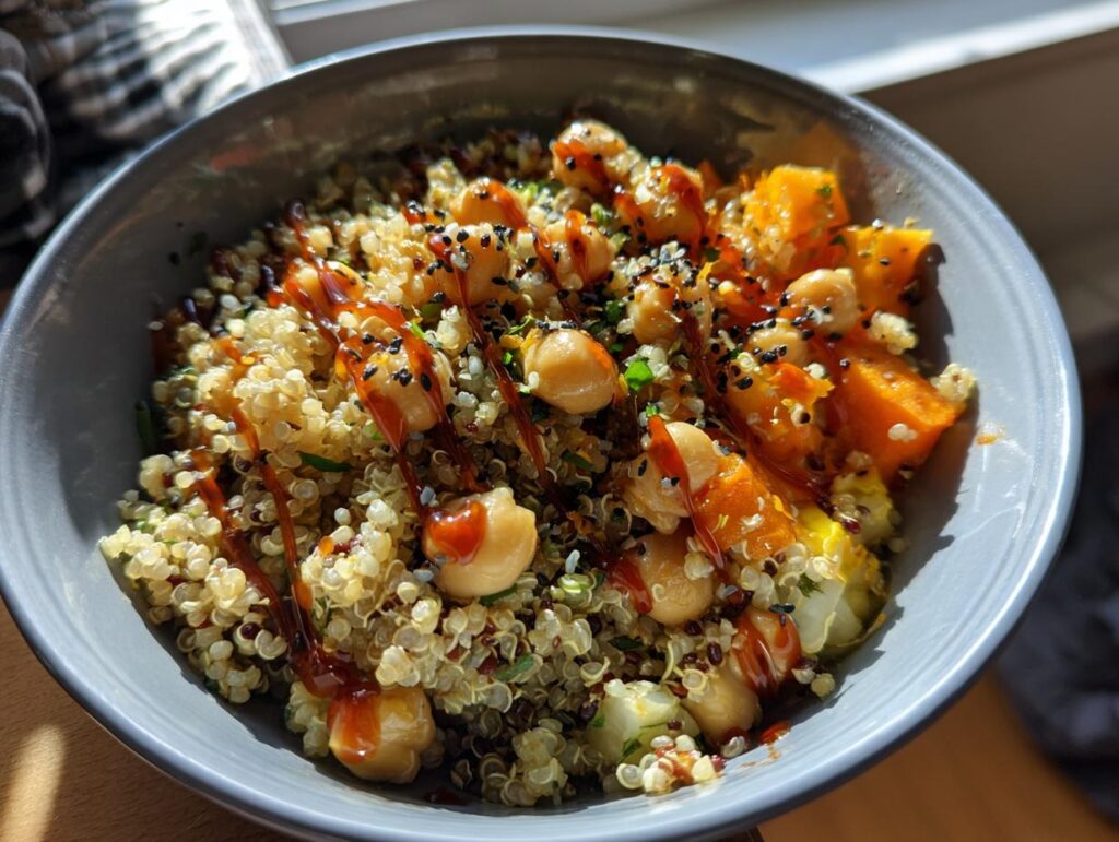 chickpea quinoa power bowl