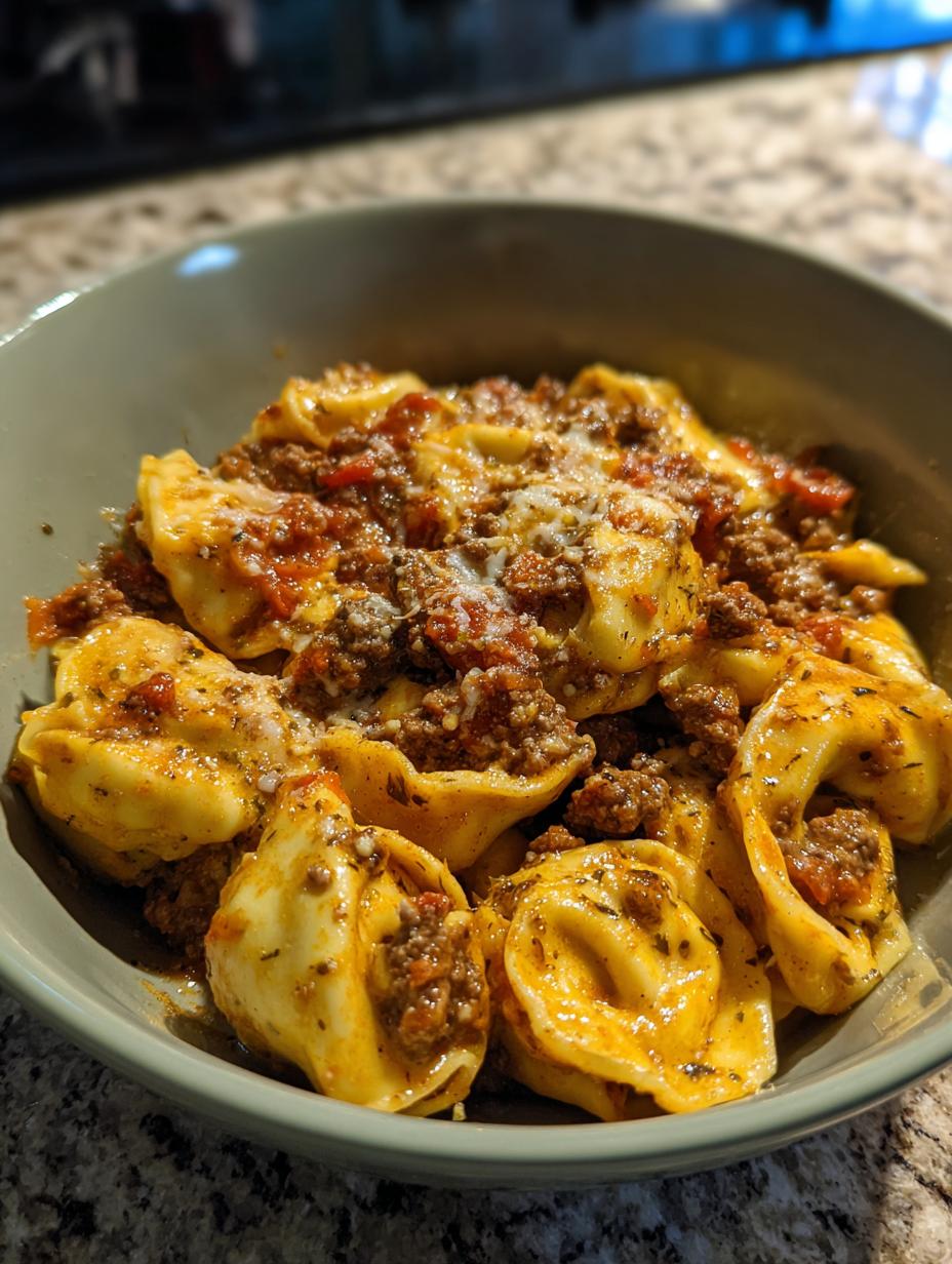 Creamy Beef and Cheese Tortellini - detail 1