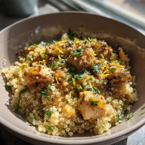 Mediterranean Chicken Quinoa Bowls